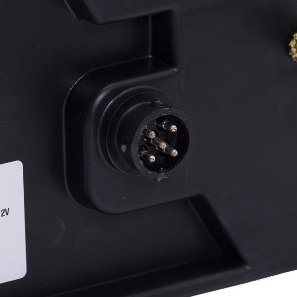 achterlicht-aspock-multipoint-1-links-237x140mm-connector (3)